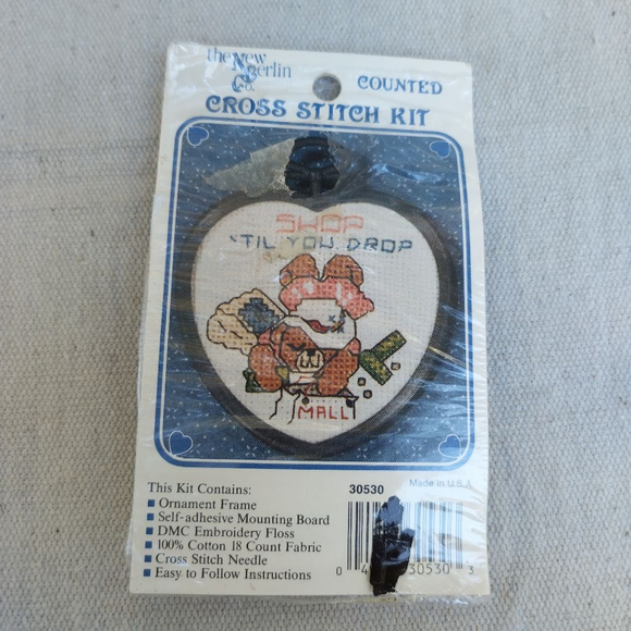 The New Berlin Co. Shop til you drop teddy bear mini crossstitch kit - Picture 1 of 3